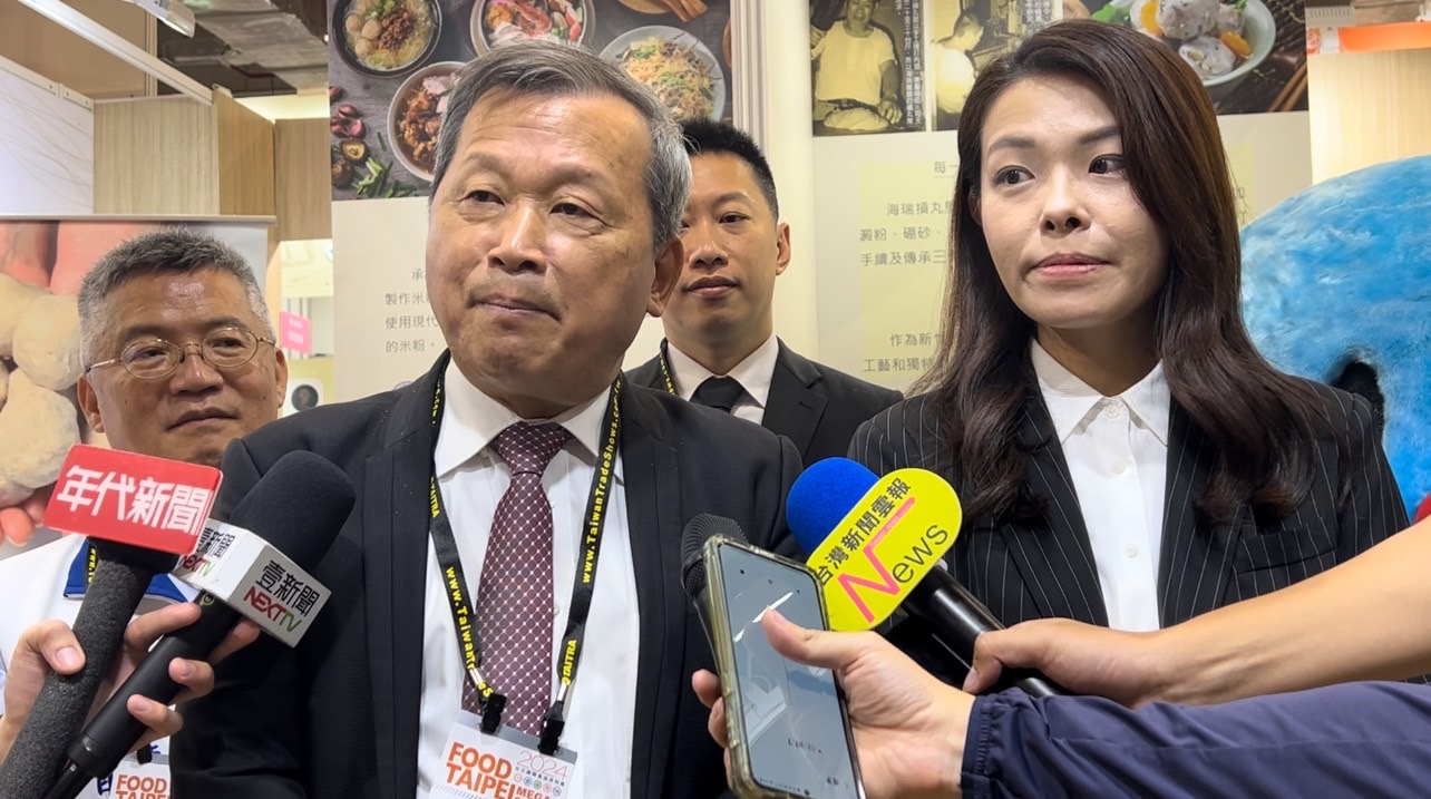 高虹安市長率竹市業者台北國際食品展攜手南投縣簽MOU共推在地農特產