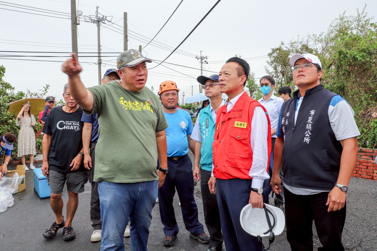 布袋186戶急需屋頂修繕嘉義縣長翁章梁感謝義消與民間團體協助重建家園